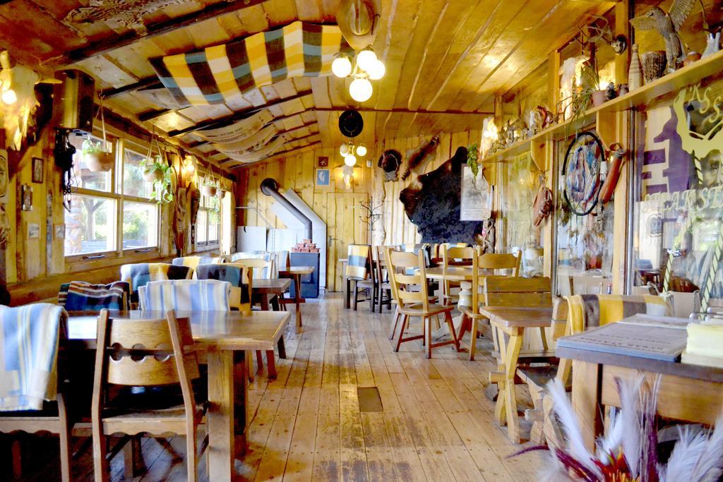 Restaurant A Penzion Steak Station Παρντούμπιτσε Εξωτερικό φωτογραφία