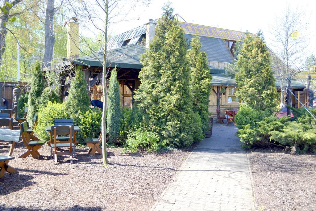 Restaurant A Penzion Steak Station Παρντούμπιτσε Εξωτερικό φωτογραφία