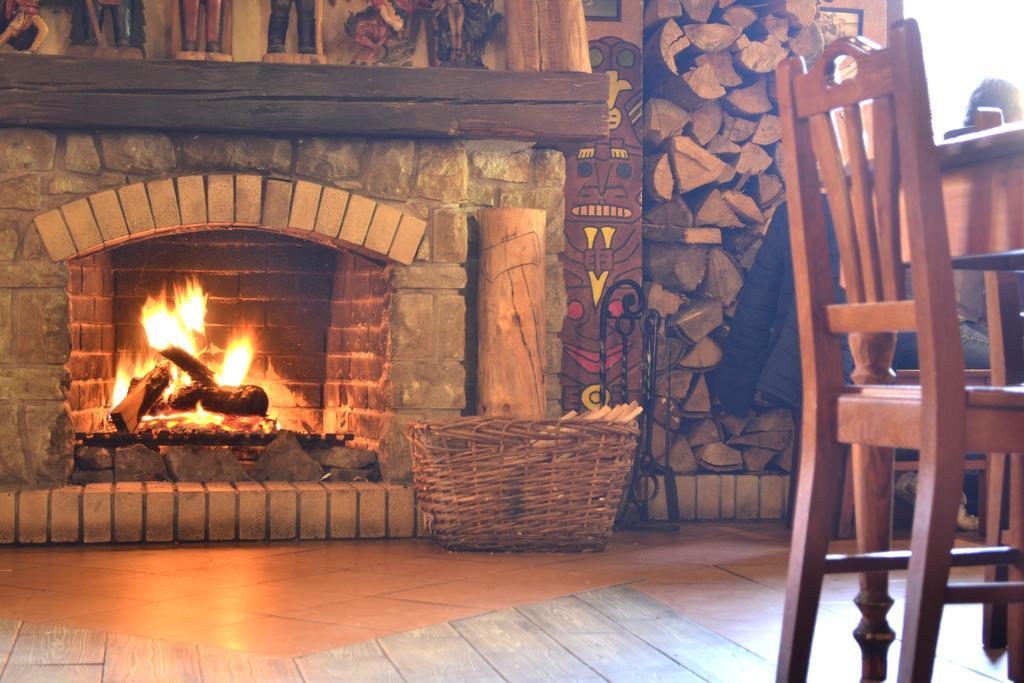 Restaurant A Penzion Steak Station Παρντούμπιτσε Εξωτερικό φωτογραφία