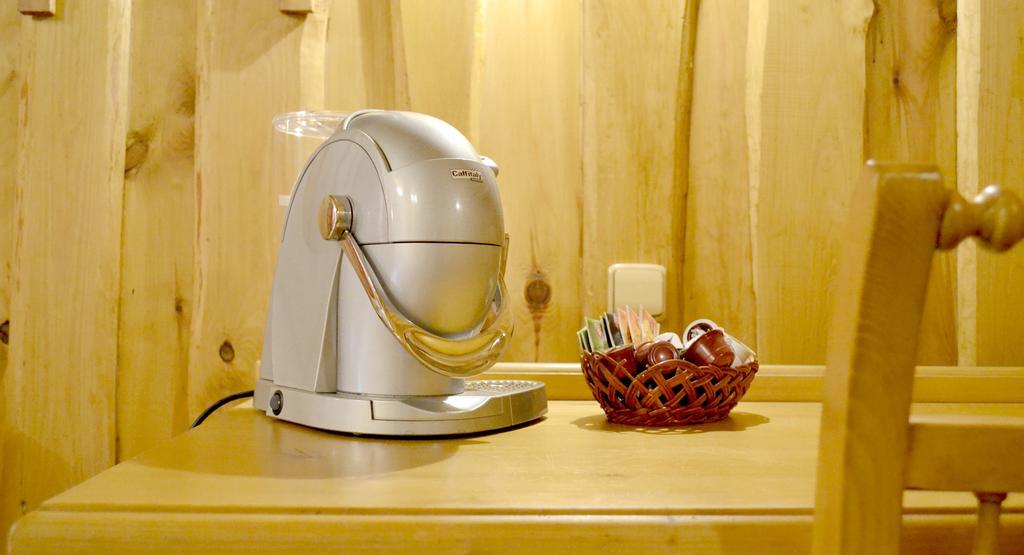 Restaurant A Penzion Steak Station Παρντούμπιτσε Εξωτερικό φωτογραφία
